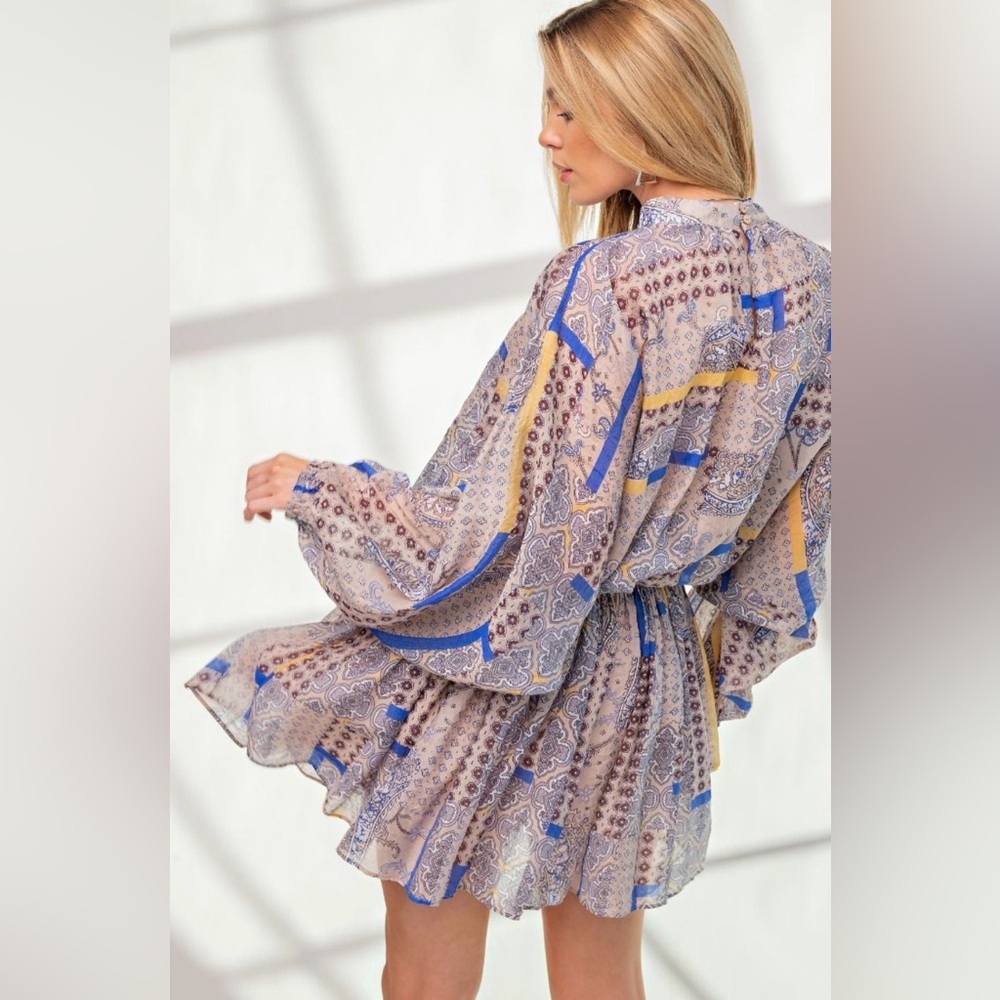 NEW! Easel “Easy on the Eyes” Blouse in Royal - Picture 3 of 5
